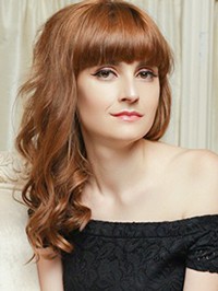 Ukrainian single Aliona from Novoorzhytske, Ukraine