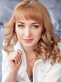 Ukrainian single Elena from Kyiv, Ukraine
