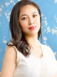 Asian single Lina from Fushun, China