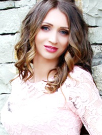 Ukrainian single Elena from Khmelnitskyi, Ukraine