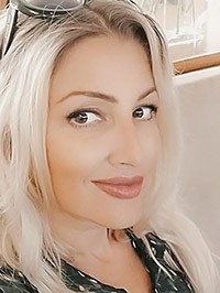 Ukrainian single Irina from Mariupol, Ukraine