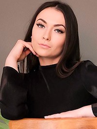 Ukrainian single Vladlena from Mariupol, Ukraine