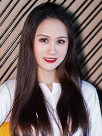 Asian single CiCi from Henan, China