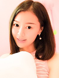 Asian single Lusi from Nanning, China
