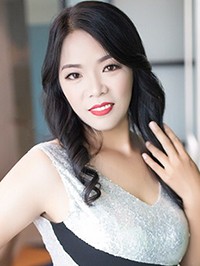 Asian single Hongxia from Caozhai, China
