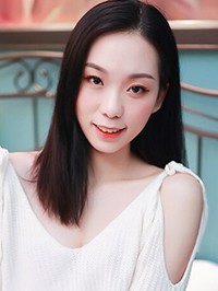 Asian woman Huiyuan from Anda, China