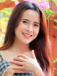 Asian single Thi Thuy Linh (Linh) from Ho Chi Minh City, Vietnam